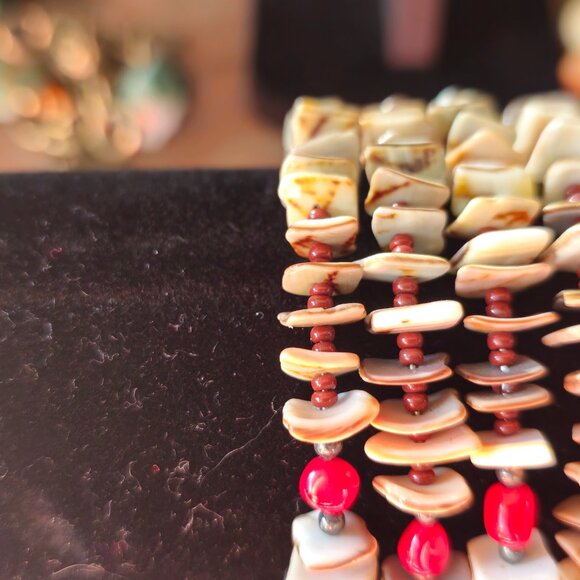 Shell Wrap around Bracelet - Picture 5 of 6